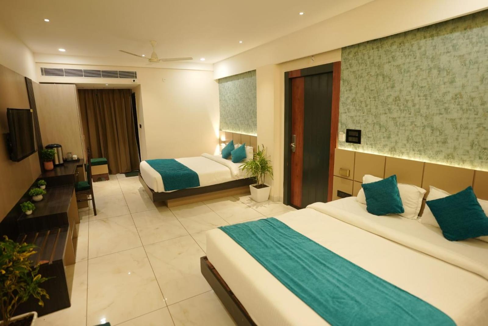 Palak Palace Hotels And Resort Bhopal Exterior photo