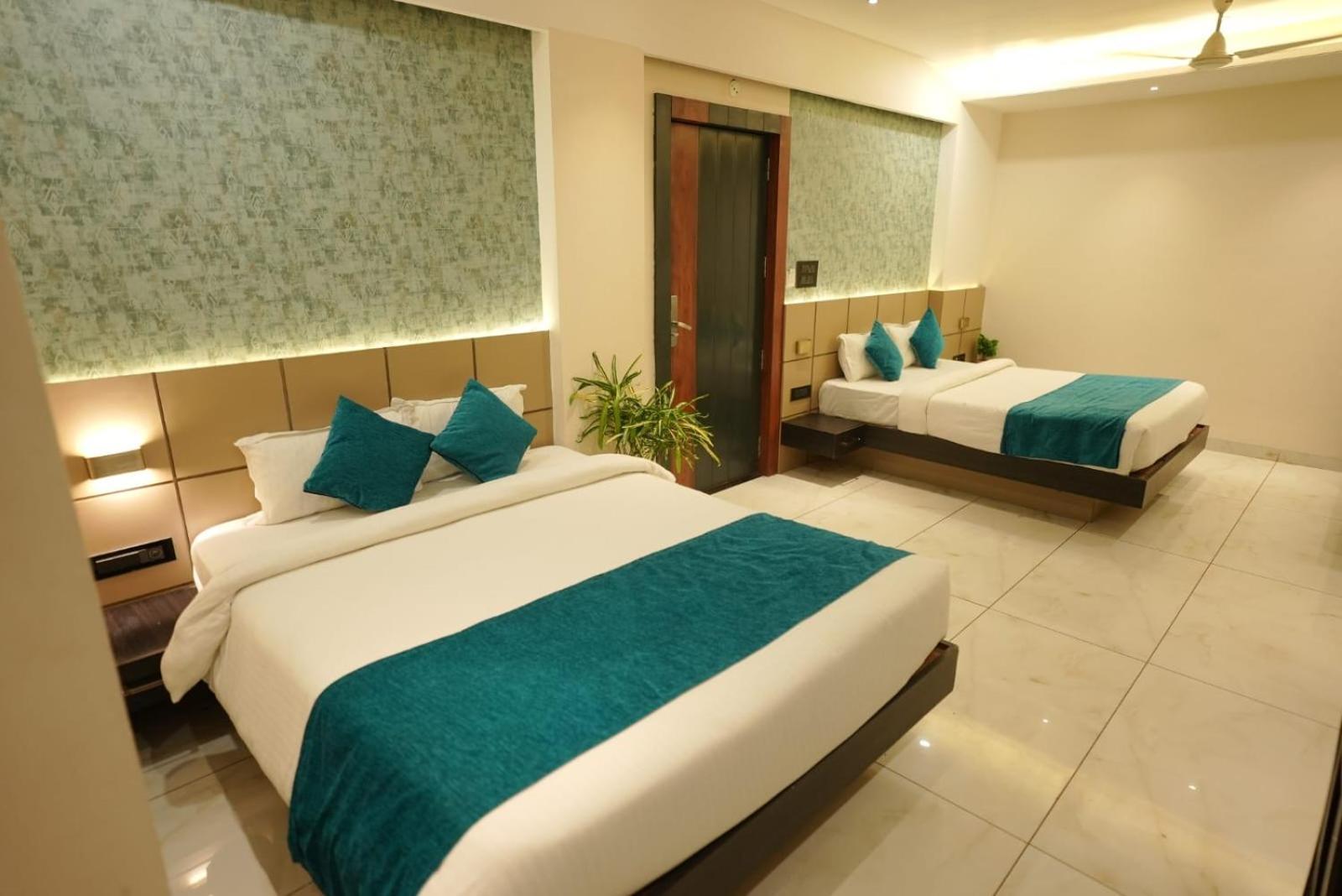 Palak Palace Hotels And Resort Bhopal Exterior photo